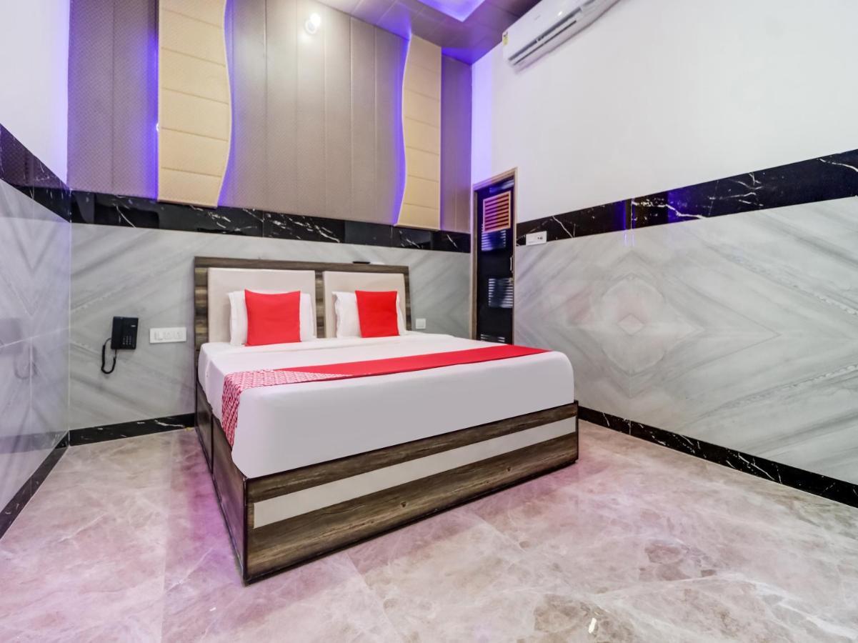 Oyo Flagship 83121 Hotel Rose Vip Sahāranpur Exterior foto