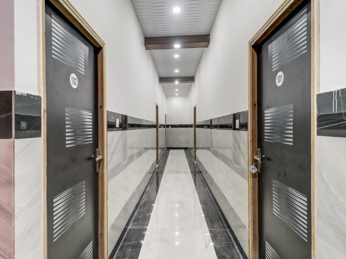 Oyo Flagship 83121 Hotel Rose Vip Sahāranpur Exterior foto