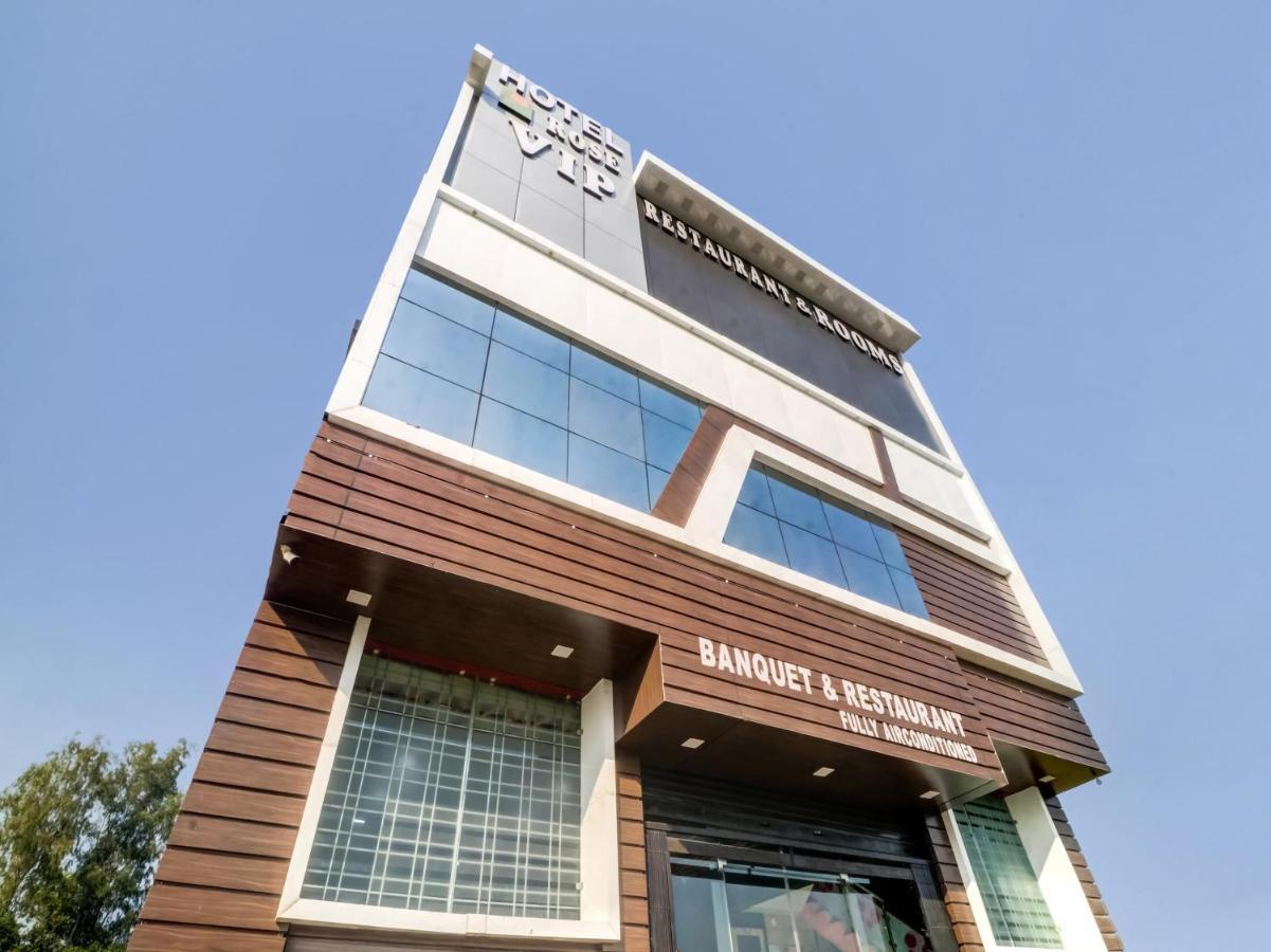 Oyo Flagship 83121 Hotel Rose Vip Sahāranpur Exterior foto